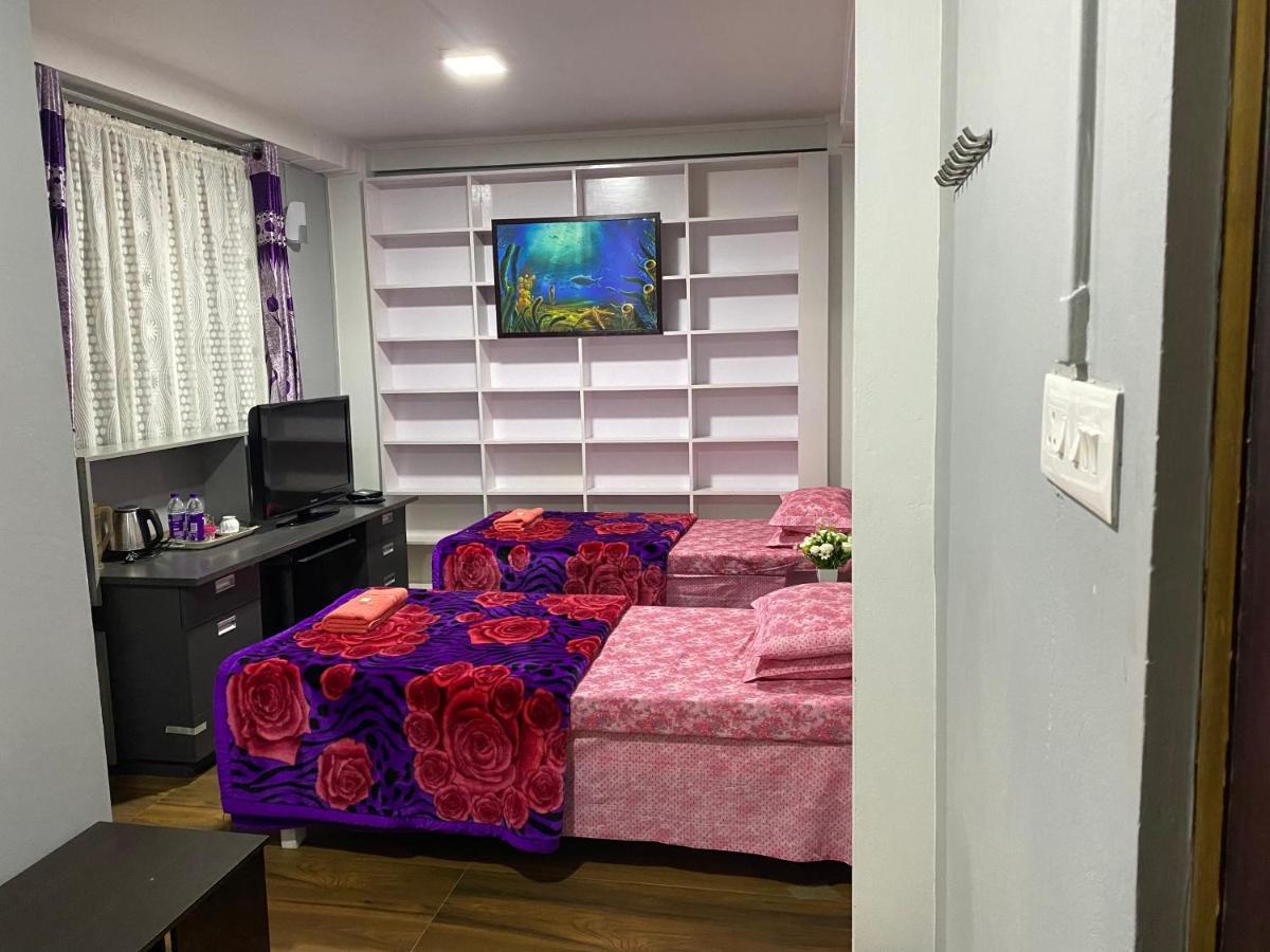Jan Homestay Shillong Eksteriør bilde