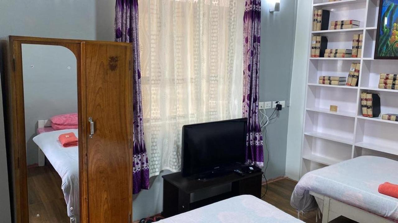 Jan Homestay Shillong Eksteriør bilde